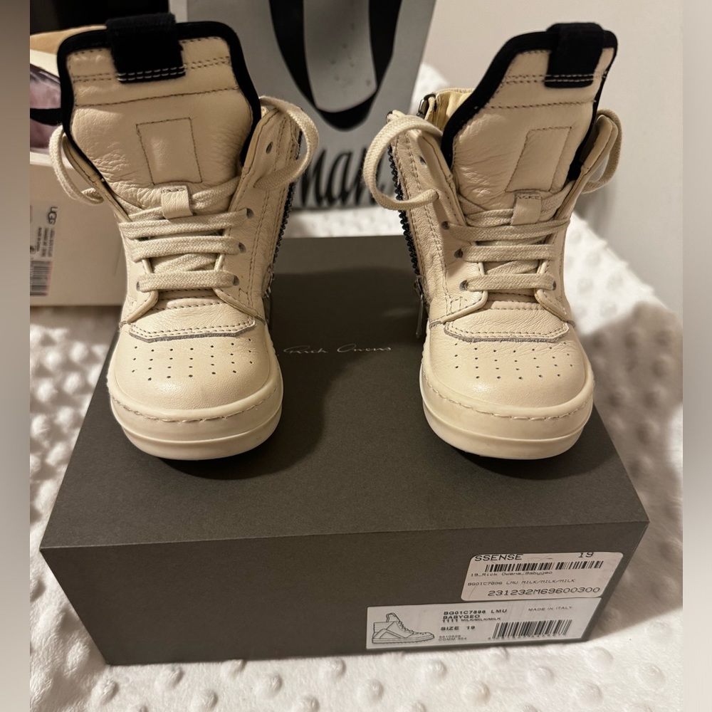 Rick Owens toddler unisex size 19